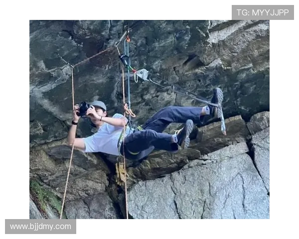 南京攀岩队实力飙升再创佳绩引领攀岩界新风潮 南京攀岩队实力飙升再创佳绩引领攀岩界新风潮