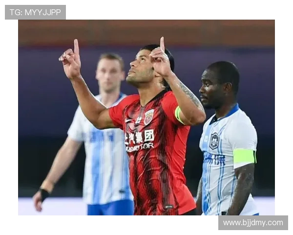 成都足球队以71分领跑大满贯积分榜展现强劲实力