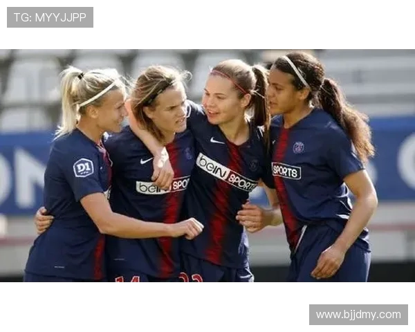 女足大巴黎对阵曼联精彩直播全程回顾与赛况分析 女足大巴黎对阵曼联精彩直播全程回顾与赛况分析