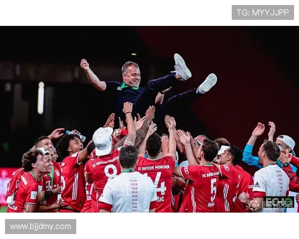 莱万回归安联球场遭拜仁球迷嘘声四起令人唏嘘不已