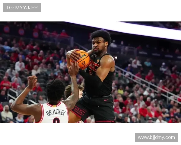 詹姆斯父子同台的梦想成真布朗尼正式宣布参加NBA选秀