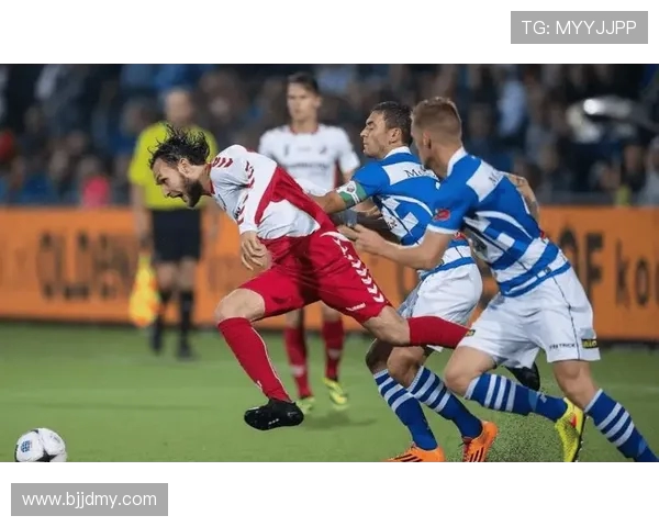 费耶诺德与莫斯科的激烈对决揭示足球战术与团队精神的较量