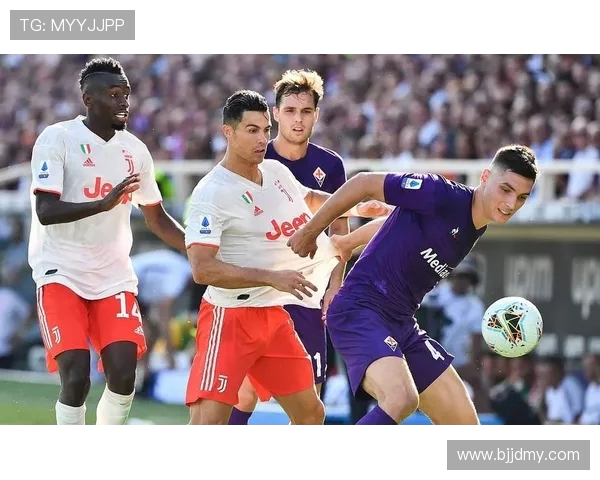 重庆足球队强势领跑城市联赛积分榜总分达到85分引发关注