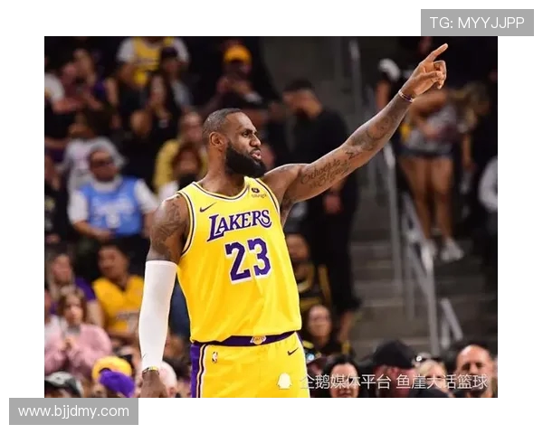 鹈鹕与湖人激战正酣双方争夺季后赛席位的关键对决分析