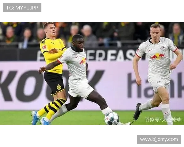 武汉滑板队进攻战术解析与实战应用深度剖析