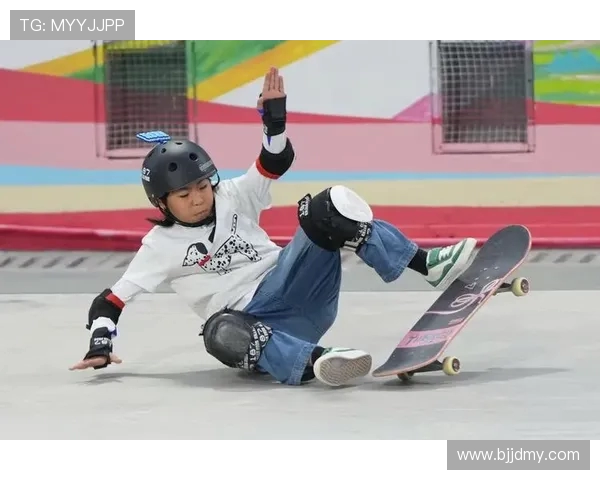 成都滑板队在全国耐力排行榜中荣获第七名展现出色实力与团队精神